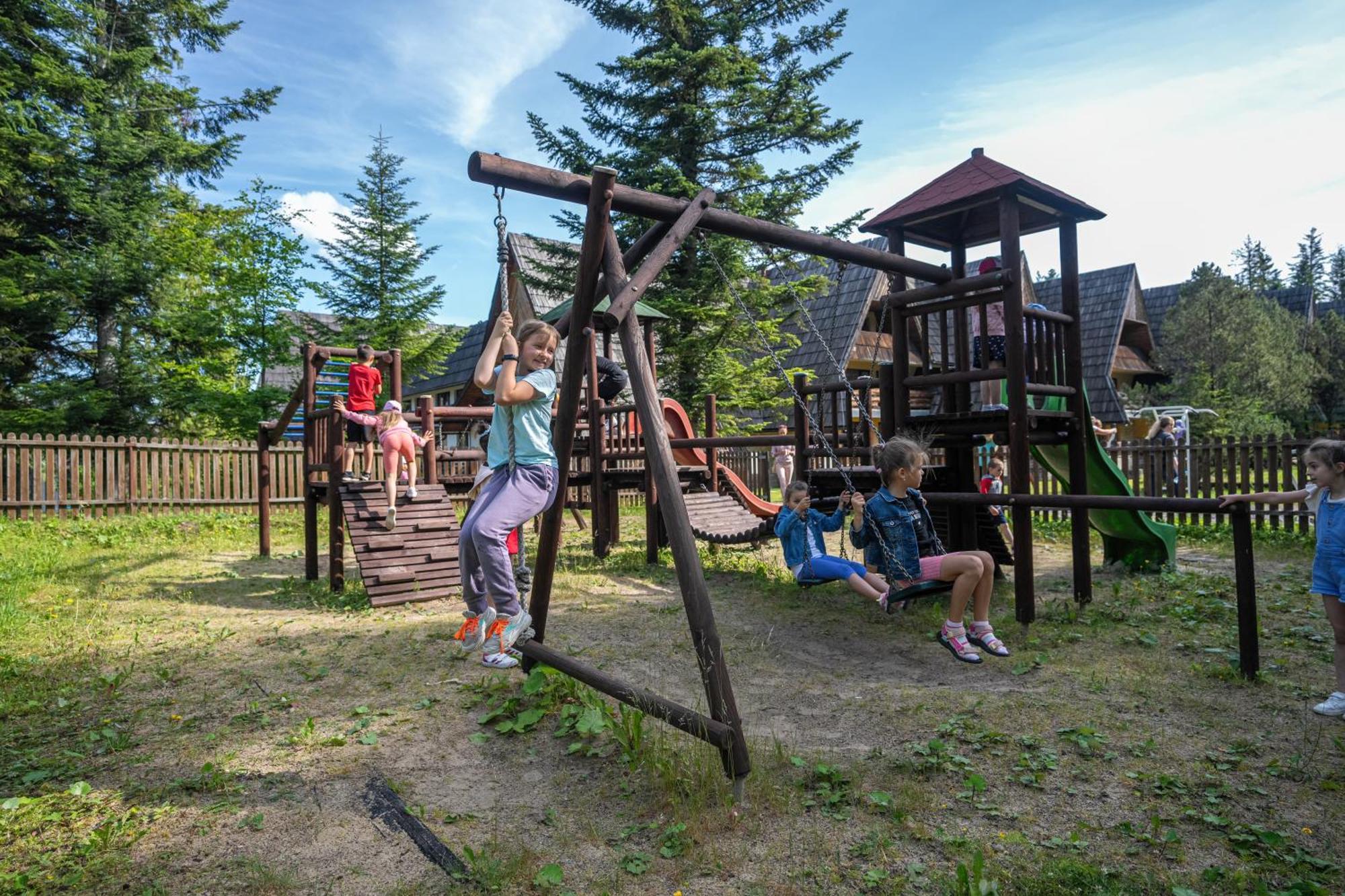 Zespol Dolina Bialego - Pensjonat Telimena Zakopane Exteriör bild